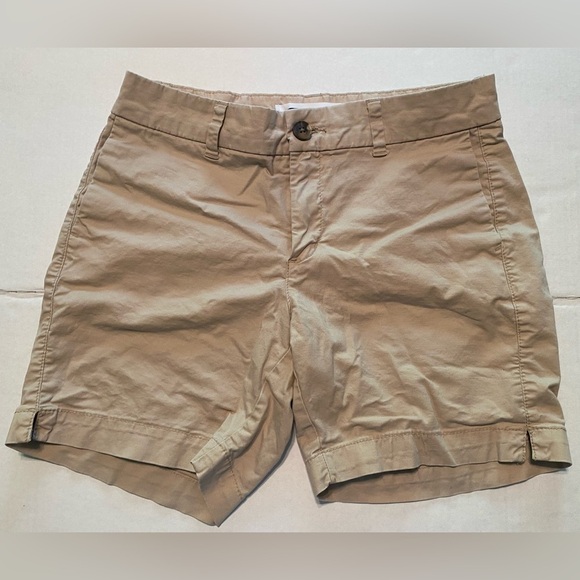 Old Navy Everyday Khaki Shorts Womens Size 2 - Picture 1 of 7